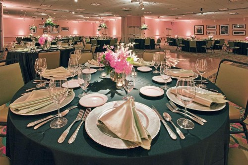 Holiday Inn & Suites North Beach Hotel an IHG Hotel - image 15