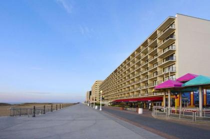 DoubleTree by Hilton Oceanfront Virginia Beach
