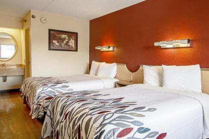 Red Roof Inn Virginia Beach - image 11