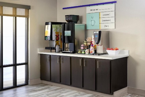Ocean Reef Suites - image 20