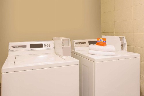 Travelodge by Wyndham Suites Virginia Beach Oceanfront - image 14