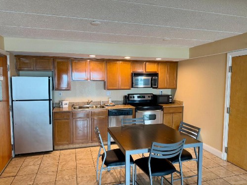 Travelodge by Wyndham Suites Virginia Beach Oceanfront - image 16