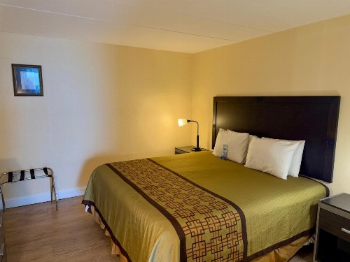 Travelodge by Wyndham Suites Virginia Beach Oceanfront - image 4