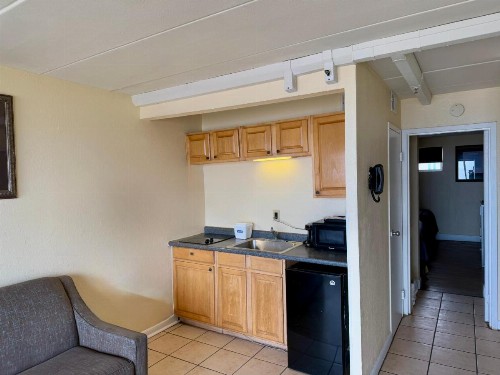 Travelodge by Wyndham Suites Virginia Beach Oceanfront - image 9