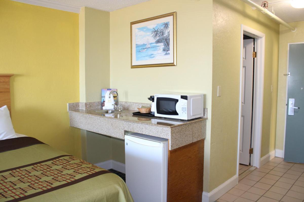Ocean Holiday - image 2