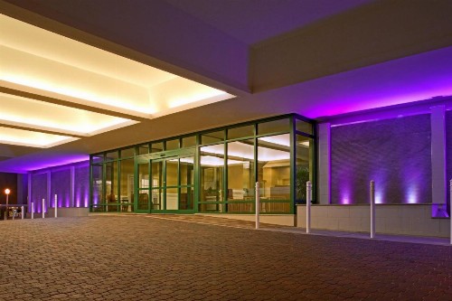 Sheraton Oceanfront Hotel - image 13
