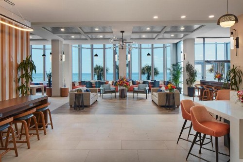 Sheraton Oceanfront Hotel - image 20