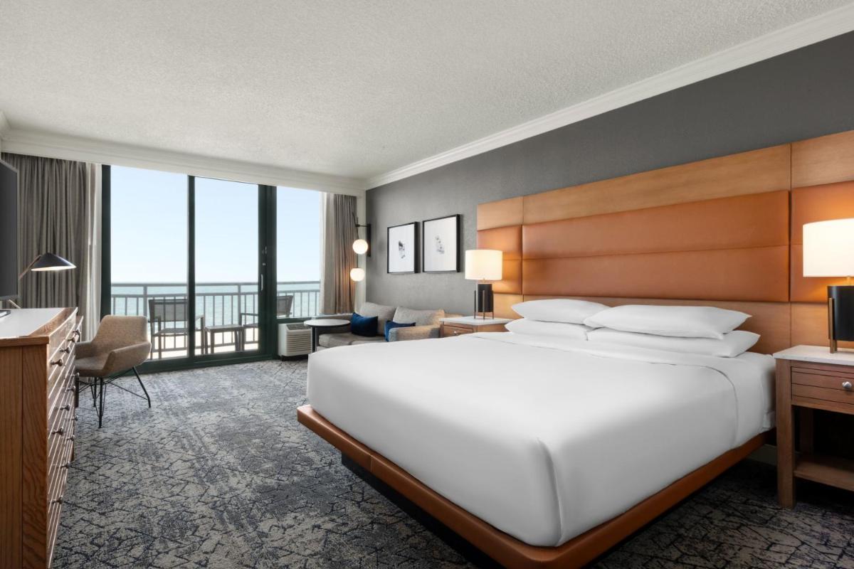 Sheraton Oceanfront Hotel - image 4
