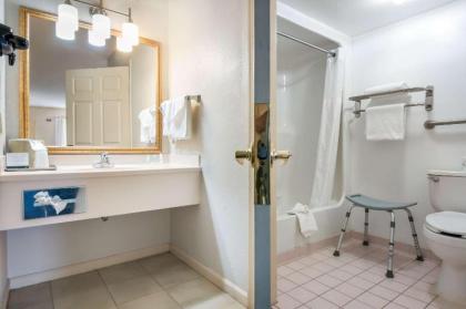 Quality Inn Little Creek - image 13