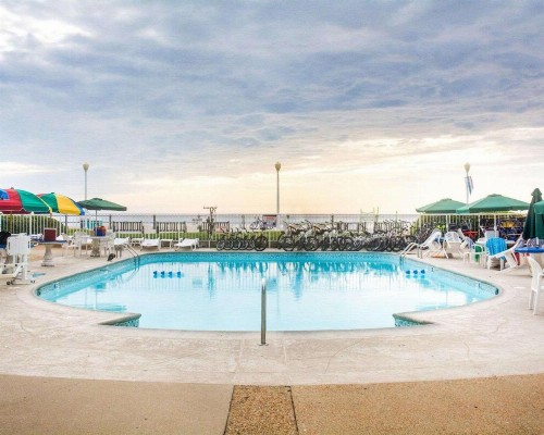 Quality Inn and Suites Oceanfront - image 1
