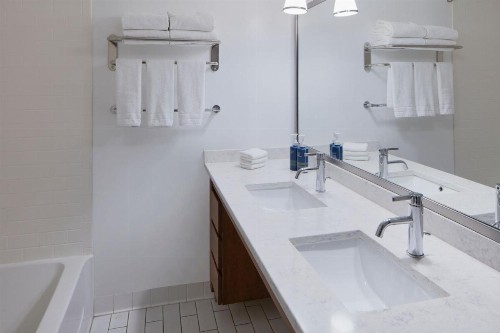 Four Points by Sheraton Virginia Beach Oceanfront - image 5