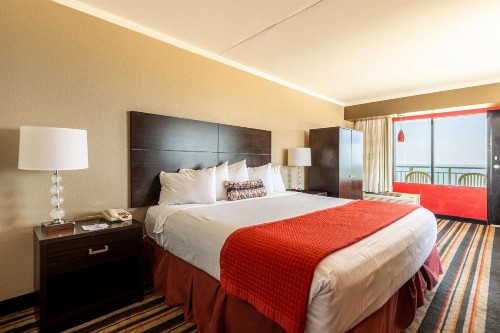 Best Western Plus Sandcastle Beachfront Hotel - image 11
