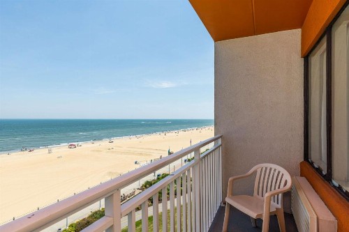 Best Western Plus Sandcastle Beachfront Hotel - image 31