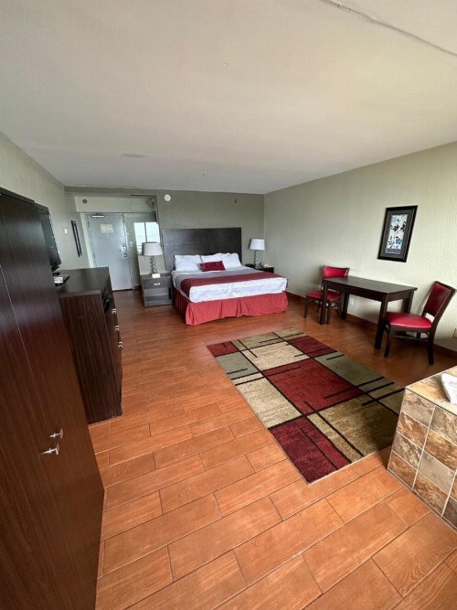 Best Western Plus Sandcastle Beachfront Hotel - image 43
