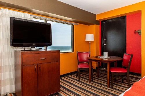 Best Western Plus Sandcastle Beachfront Hotel - image 45