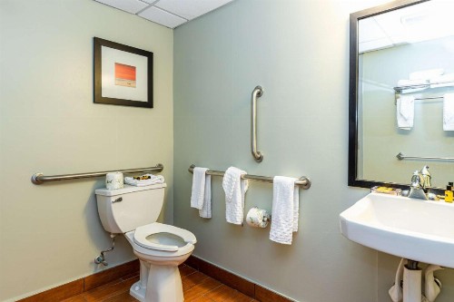 Best Western Plus Sandcastle Beachfront Hotel - image 46
