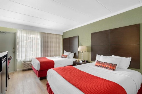Best Western Plus Sandcastle Beachfront Hotel - image 47