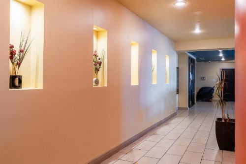 Best Western Plus Sandcastle Beachfront Hotel - image 50