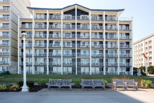 Super 8 by Wyndham Virginia Beach Oceanfront - image 26