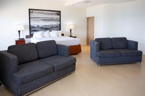 Super 8 by Wyndham Virginia Beach Oceanfront - image 28
