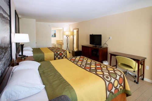 Super 8 by Wyndham Virginia Beach Oceanfront - image 34