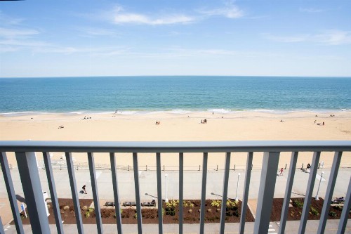 Super 8 by Wyndham Virginia Beach Oceanfront - image 43