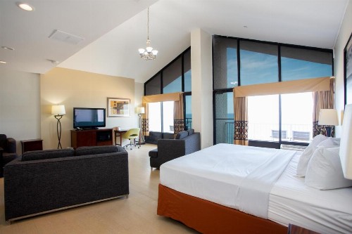 Super 8 by Wyndham Virginia Beach Oceanfront - image 44