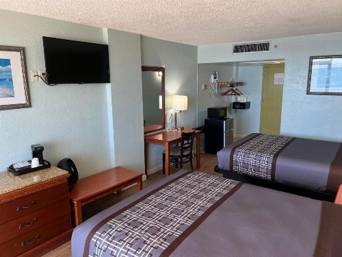 Seahawk Motel - image 12