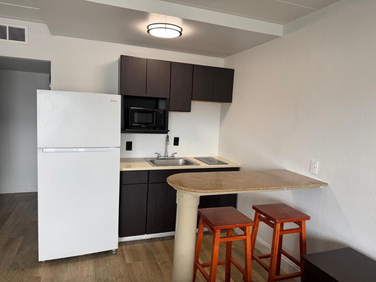 Belmont Inn & Suites Virginia Beach - image 4