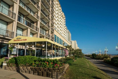 Four Sails Resort - image 14