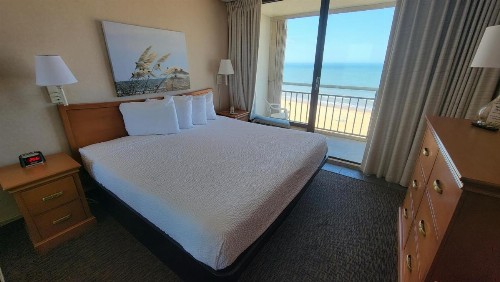 Four Sails Resort - image 24