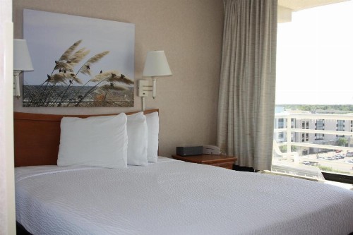 Four Sails Resort - image 26
