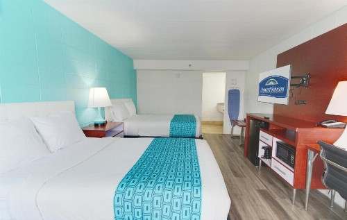 Howard Johnson by Wyndham Virginia Beach At The Beach - image 21