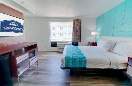 Howard Johnson by Wyndham Virginia Beach At The Beach - image 24