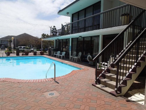 Alamar Resort Inn - image 14