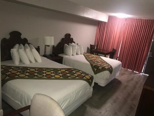 Alamar Resort Inn - image 29