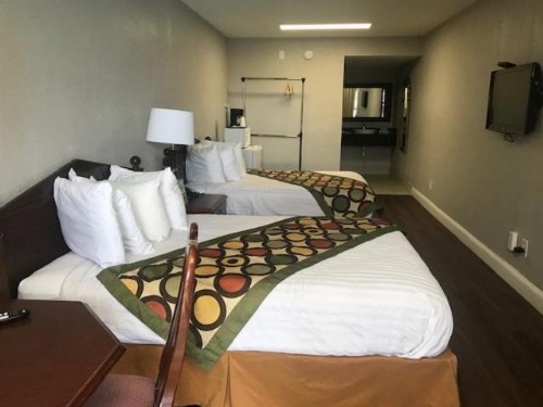 Alamar Resort Inn - image 40