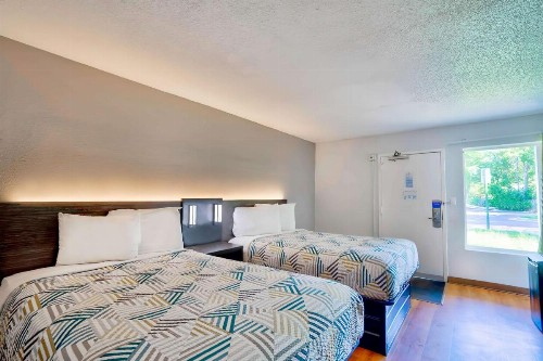 Motel 6 Virginia Beach - image 11