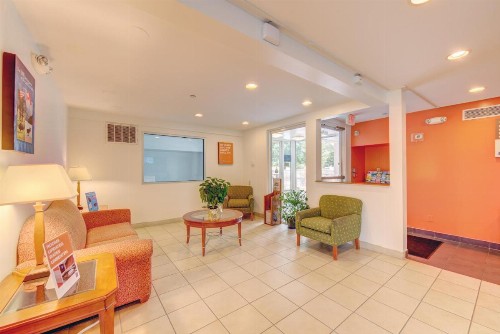 Motel 6 Virginia Beach - image 3