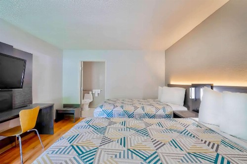Motel 6 Virginia Beach - image 41