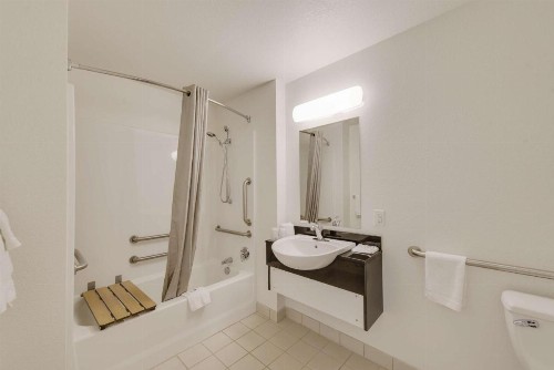 Motel 6 Virginia Beach - image 6