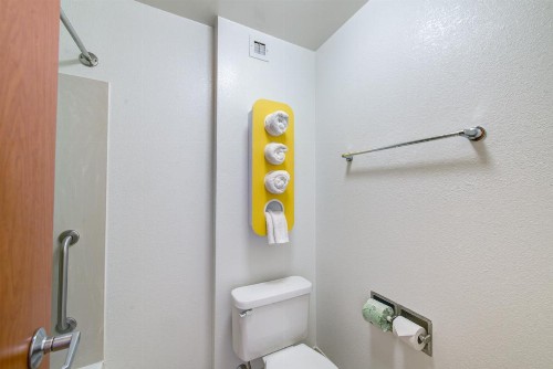 Motel 6 Virginia Beach - image 9