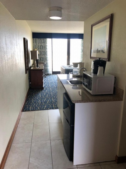 Capes Hotel - image 12