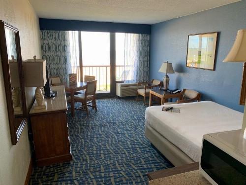 Capes Hotel - image 2