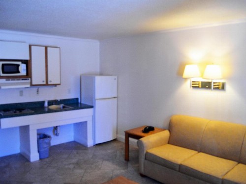 Cerca Del Mar Motel - image 11