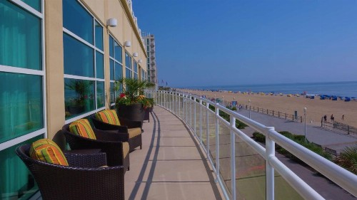 Hilton Garden Inn Virginia Beach Oceanfront - image 14