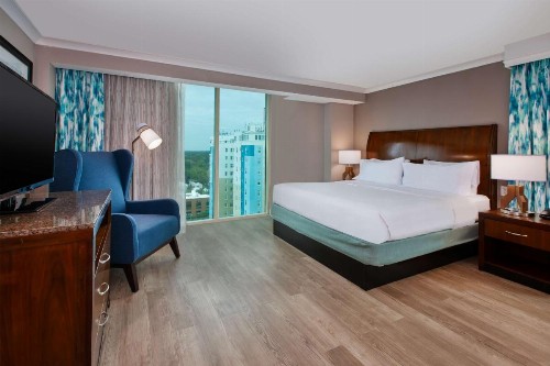 Hilton Garden Inn Virginia Beach Oceanfront - image 43