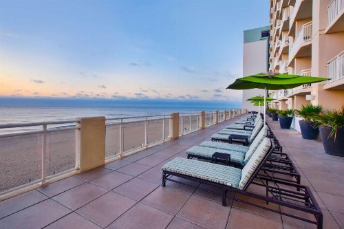 Hilton Garden Inn Virginia Beach Oceanfront - image 7