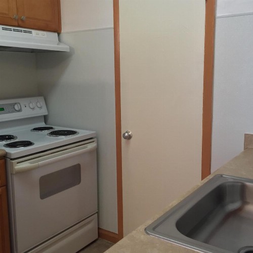 MacThrift Motor Inn - image 21