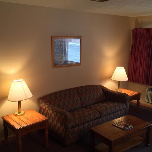 MacThrift Motor Inn - image 26